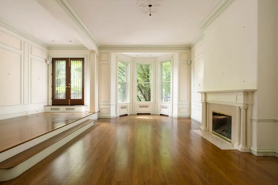 129 Commonwealth Avenue, Boston, MA 02116 - #2