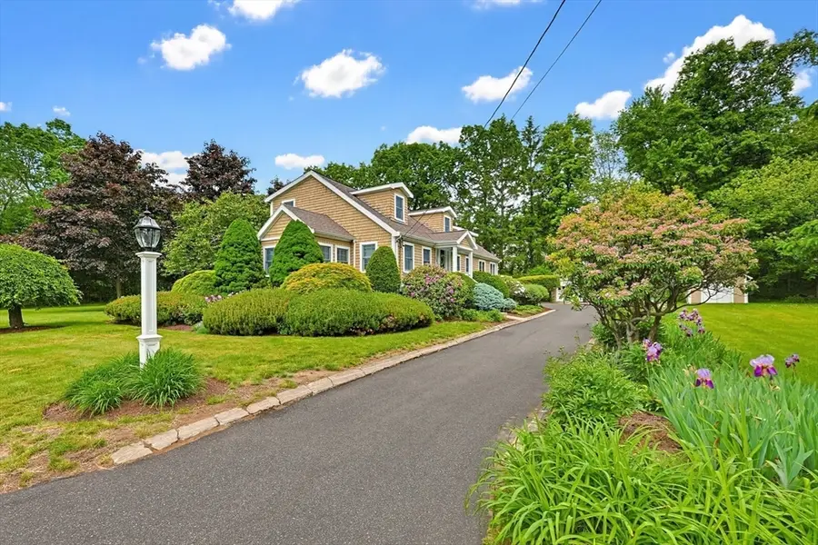 310 Sumner St, Stoughton, MA 02072 - #2