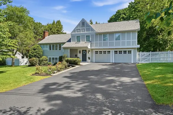 22 Hollywood Rd, Winchester, MA 01890