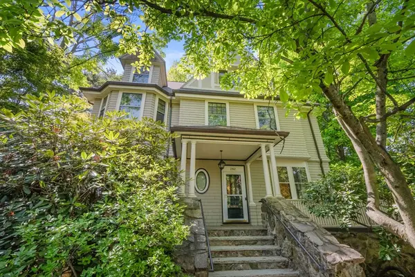 292 Clinton Road, Brookline, MA 02445