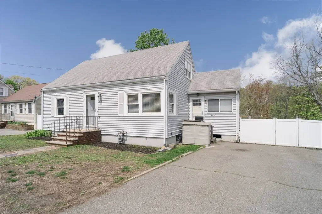 367 Lynnfield St, Peabody, MA 01960 - #1