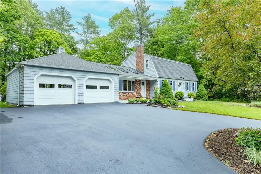 29 Ponderosa Dr, Townsend, MA 01469 - #2