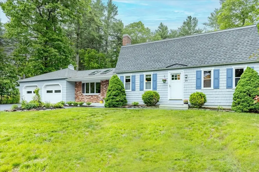 29 Ponderosa Dr, Townsend, MA 01469 - #3
