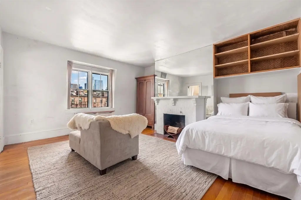 8 Brimmer St #5B, Boston, MA 02108 - #1