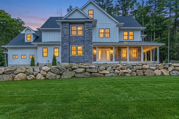 33 Pine Street, Dover, MA 02030