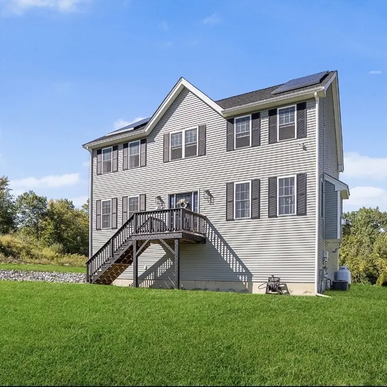39 Hycrest Rd, Charlton, MA 01507 - #2