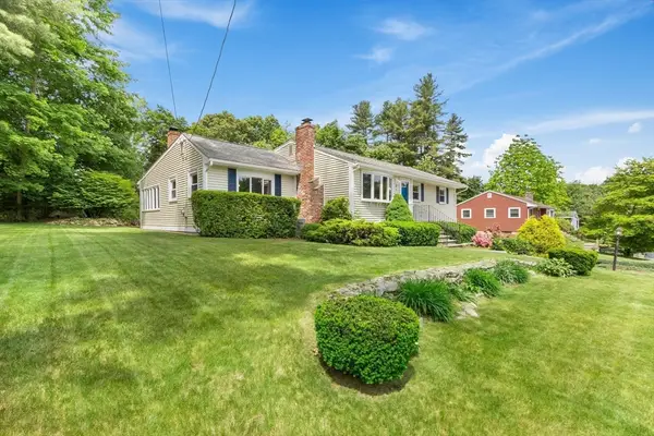 472 Coronation Drive, Franklin, MA 02038