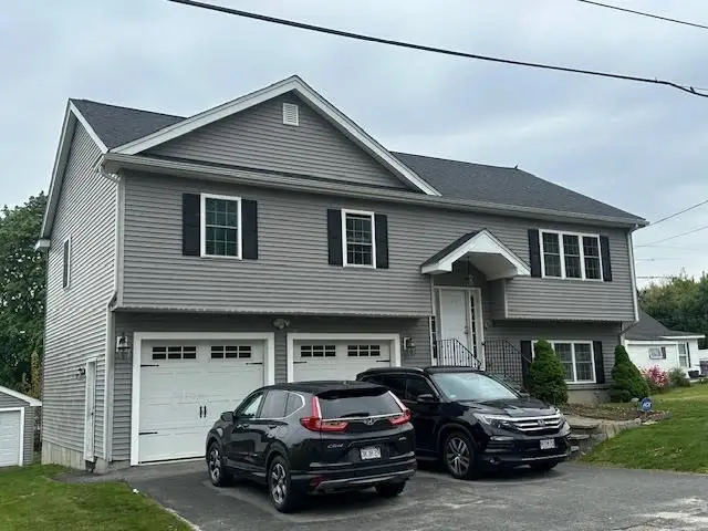 34 Carpenter Ave, Worcester, MA 01605 - #3