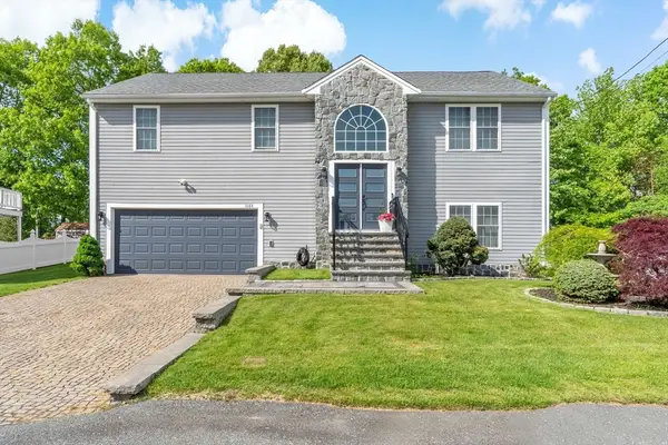 1084 Laurel St, Fall River, MA 02721