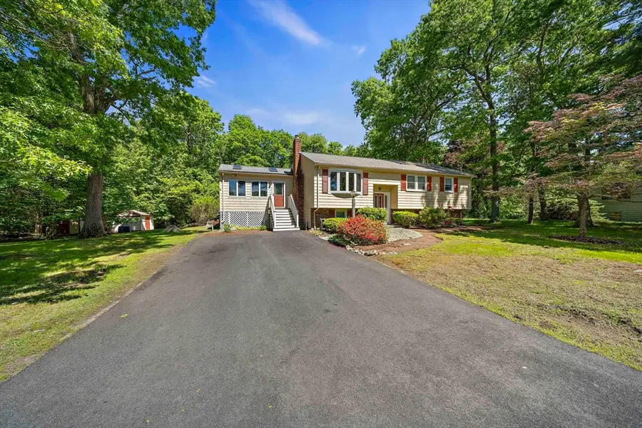 156 Third St, Stoughton, MA 02072 - #3