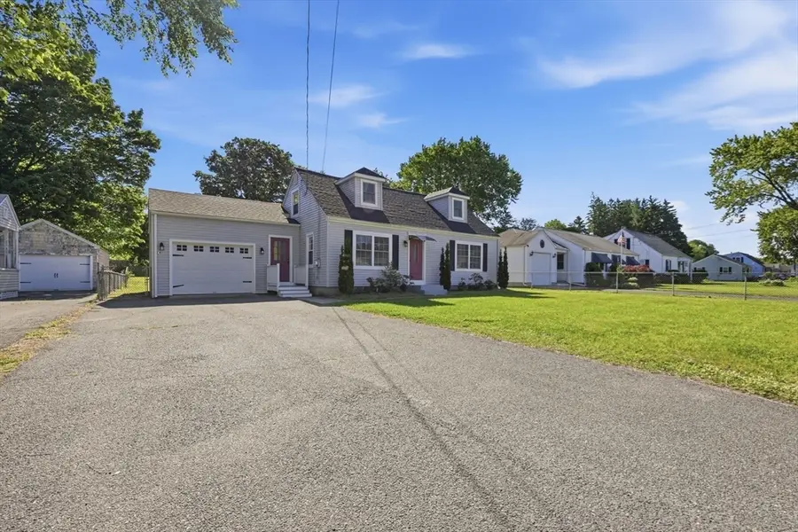 97 Maebeth St, Springfield, MA 01119 - #3