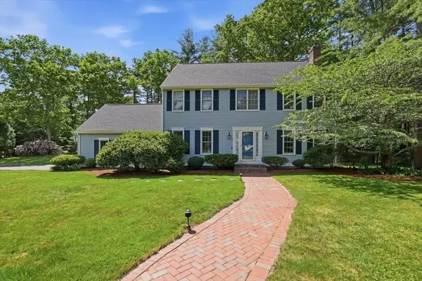 32 Millfarm Dr, Mansfield, MA 02048