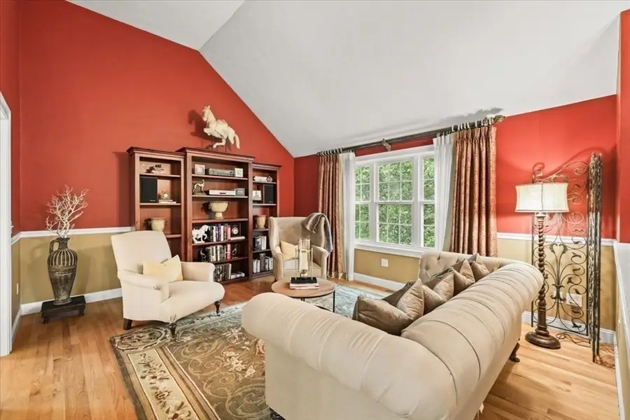 474 Crescent St, East Bridgewater, MA 02333 - #3