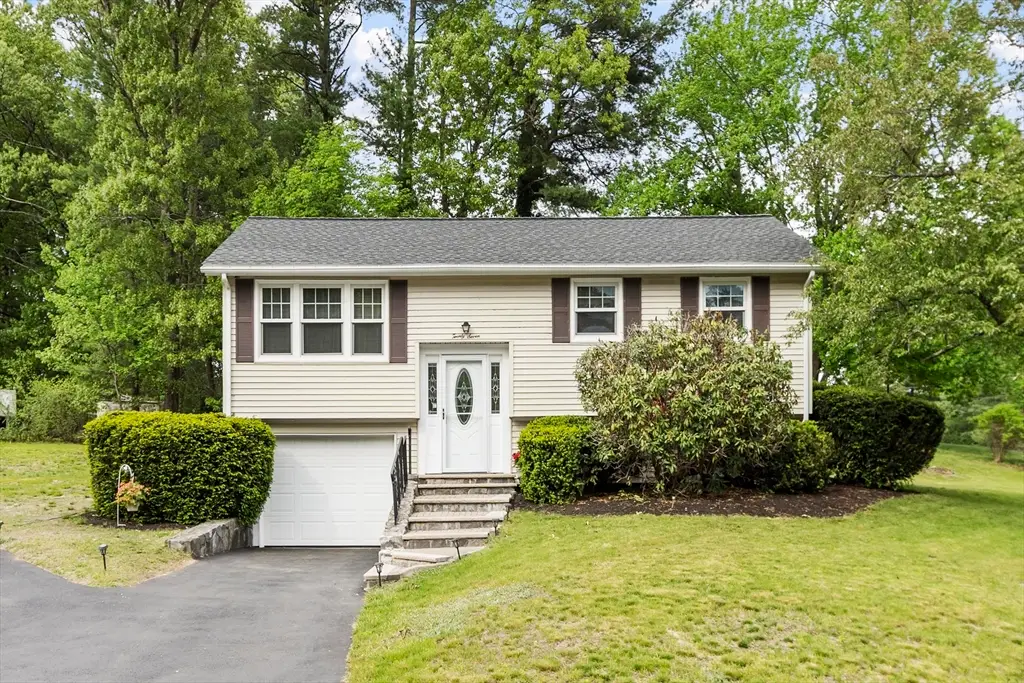 27 Dexter Ave, Dracut, MA 01826 - #1