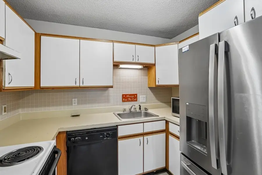 10 Rutledge St #2H, Worcester, MA 01604 - #3