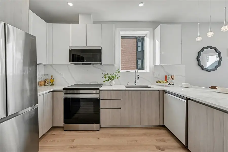 181 Maverick Street #3, Boston, MA 02128 - #3