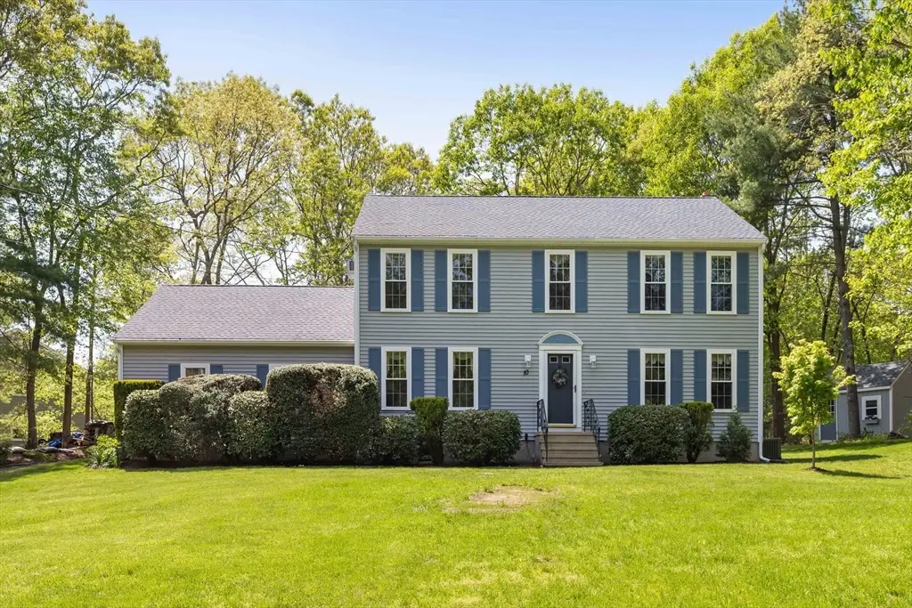 10 Barnstable Rd, Norfolk, MA 02056 - #1