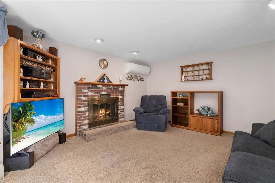 10 Barnstable Rd, Norfolk, MA 02056 - #3