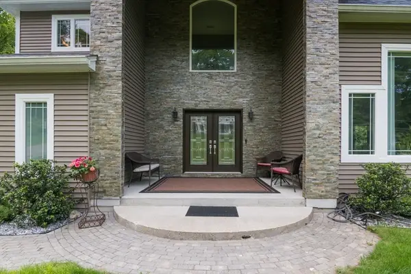 270 Barton Ave, Belchertown, MA 01007