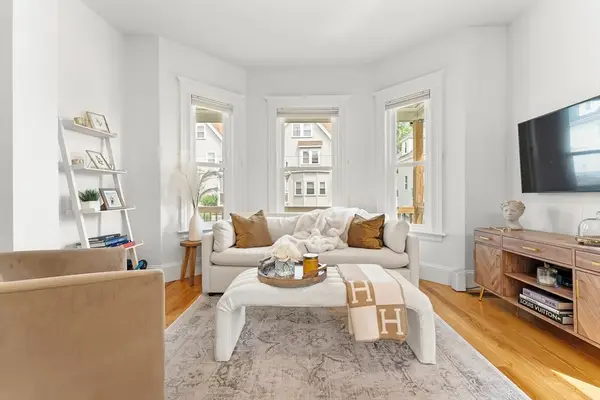 54 Bloomfield St #1, Boston, MA 02124