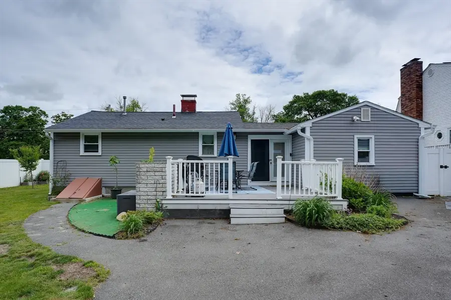 55 Rumford St, Lowell, MA 01852 - #3