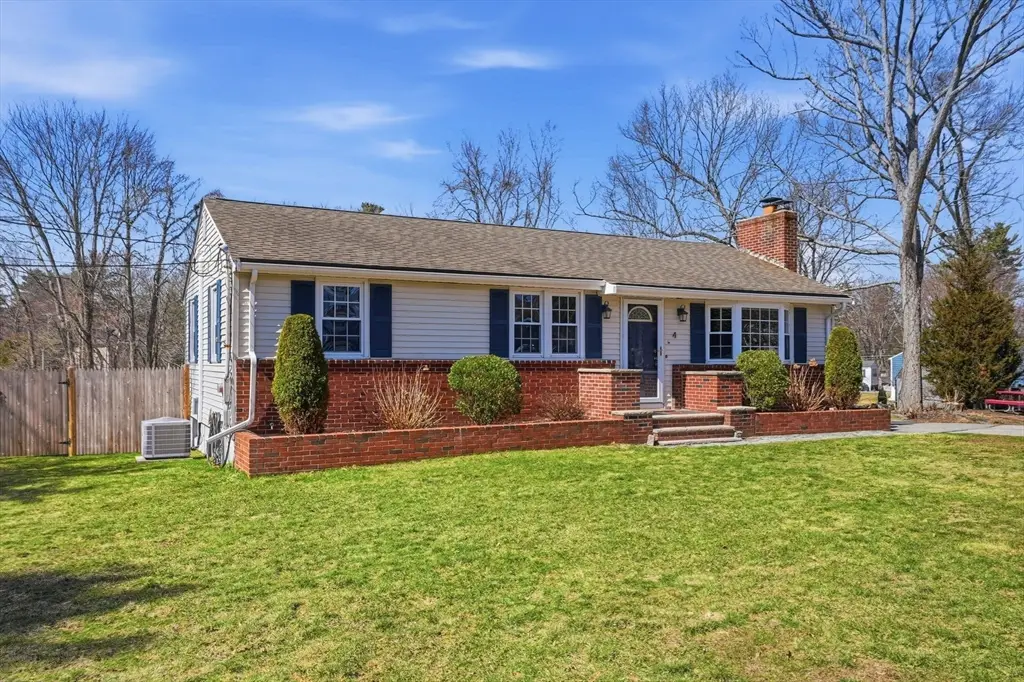 4 Edsel Dr, Burlington, MA 01803 - #1