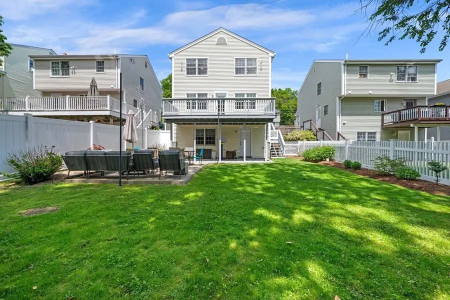 24 Blossom St, Waltham, MA 02451 - #3