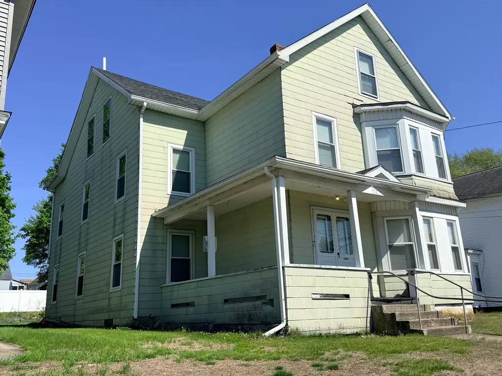 315 High St, Webster, MA 01570 - #1