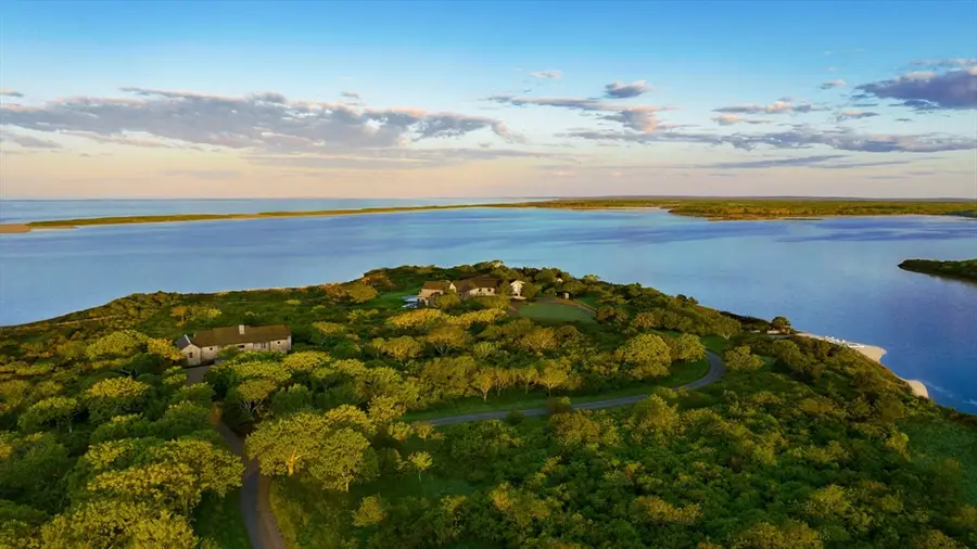 15 Forever Wild Way, Edgartown, MA 02539 - #3