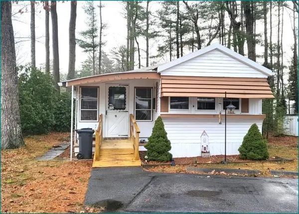 11 Sycamore Drive, Halifax, MA 02338