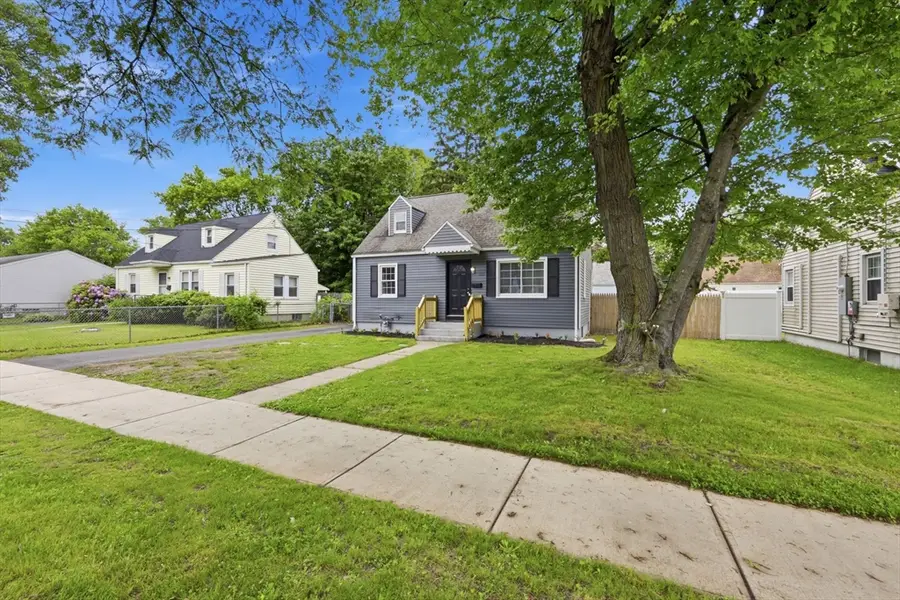111 Breckwood Blvd, Springfield, MA 01119 - #2