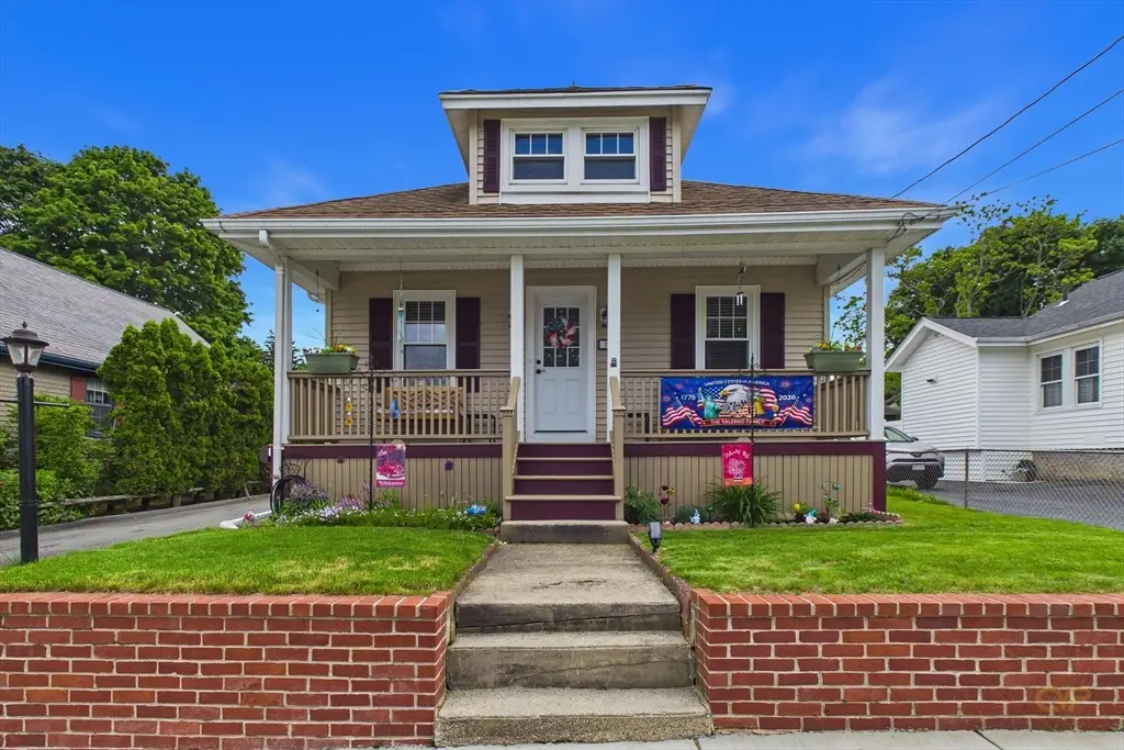 21 Sycamore St, Fairhaven, MA 02719 - #1