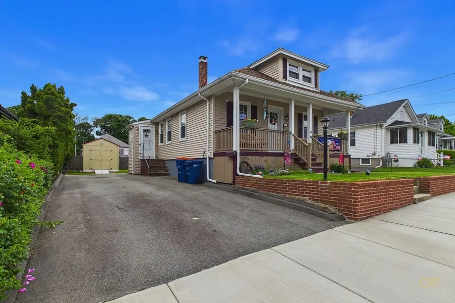 21 Sycamore St, Fairhaven, MA 02719 - #2