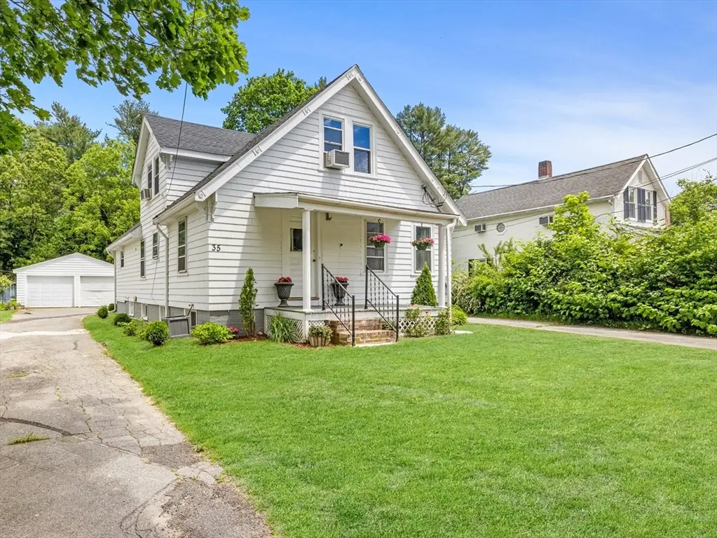 35 Worcester St, Taunton, MA 02780 - #1