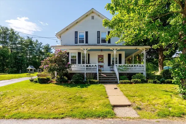 28 Margaret St, Southbridge, MA 01550