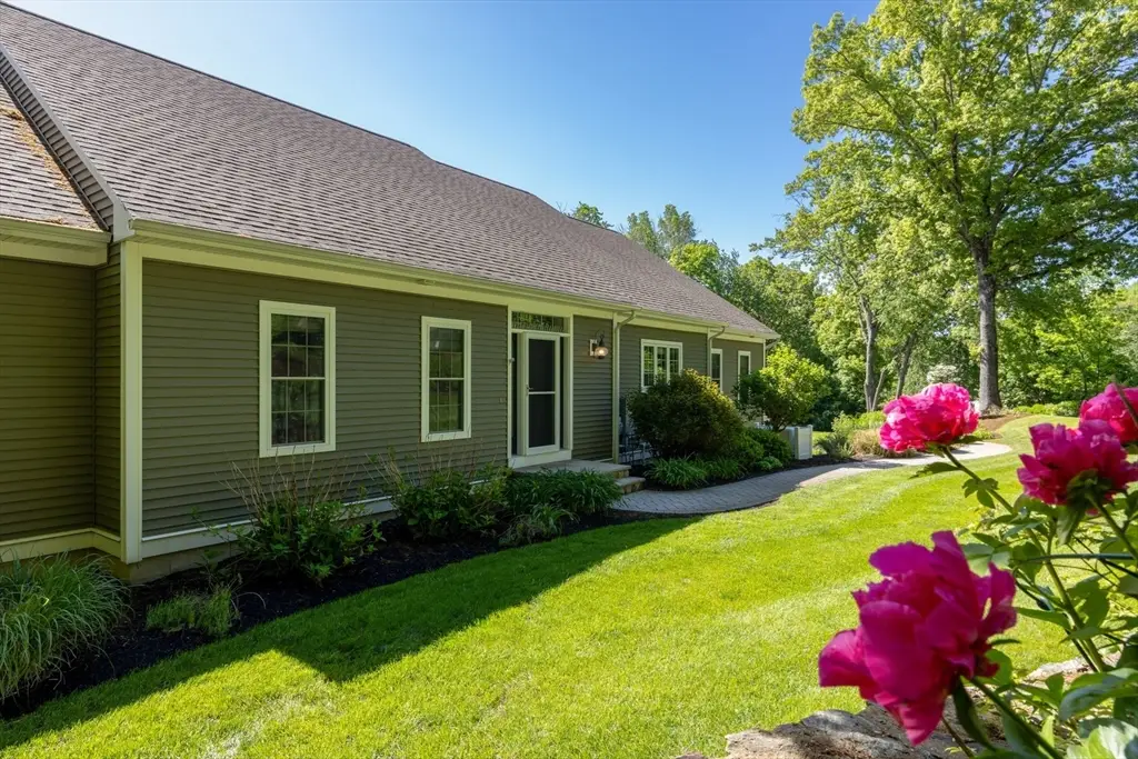 3 Archelaus Hill Rd, West Newbury, MA 01985 - #1