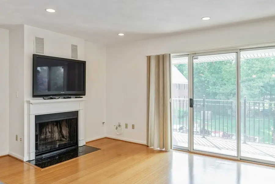 5 April Ln #31, Lexington, MA 02421 - #2