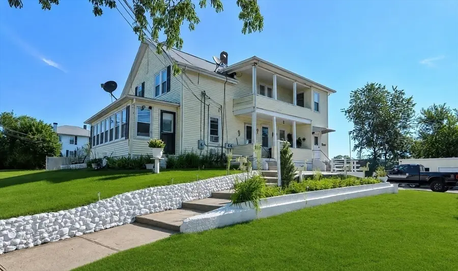 21 Miller St, Blackstone, MA 01504 - #2