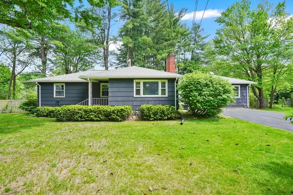 71 Leonard St, Northampton, MA 01053