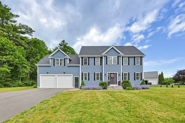 5 Rockmeadow Dr, East Bridgewater, MA 02333