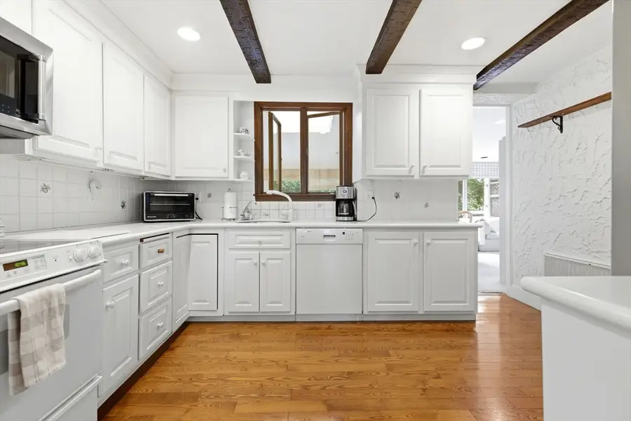 102 Oakdale Road, Newton, MA 02461 - #3