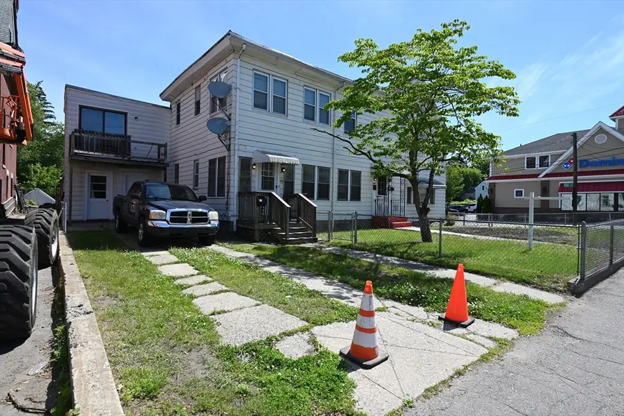 89 Mammoth Rd, Lowell, MA 01854 - #2