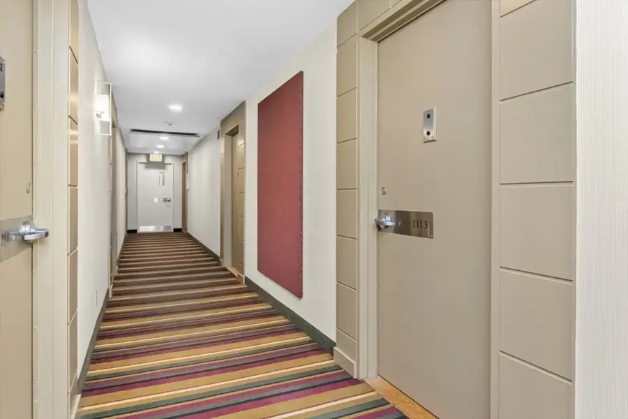 44 Washington St #1113, Brookline, MA 02446 - #3