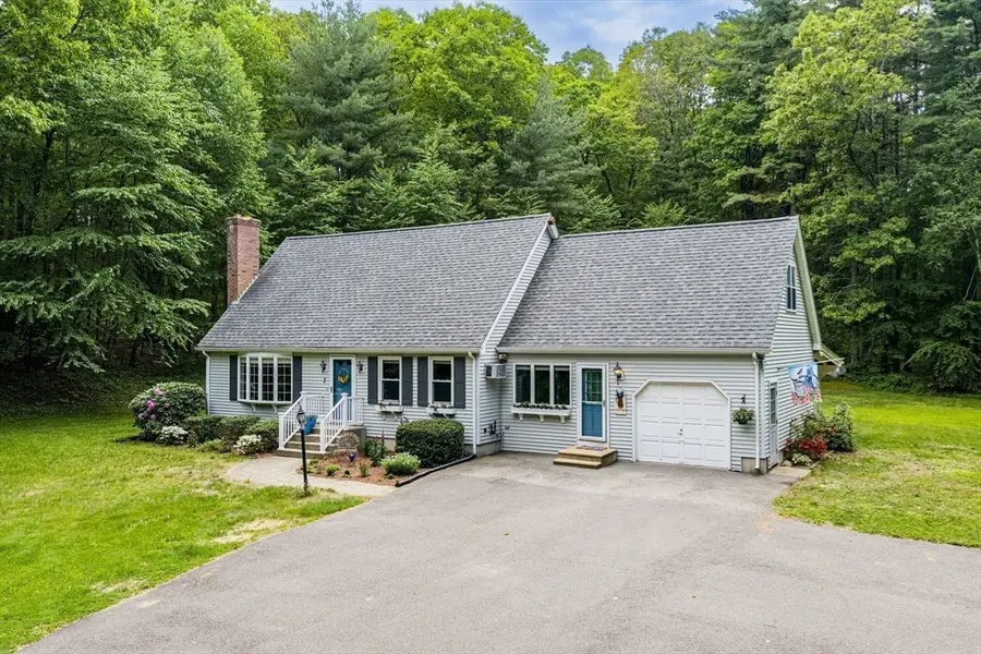 7 Caroline Cir, Palmer, MA 01069 - #3