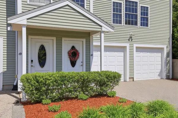 67 Terry Lane #67, Plainville, MA 02764