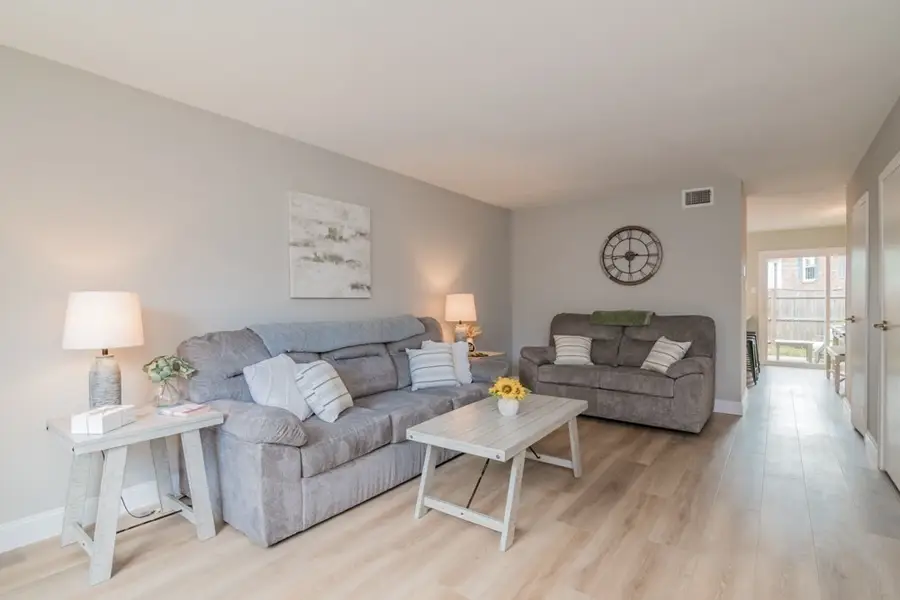 1175 Dickinson #1175, Springfield, MA 01108 - #2
