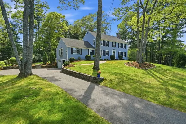 240 Evergreen St, Duxbury, MA 02332