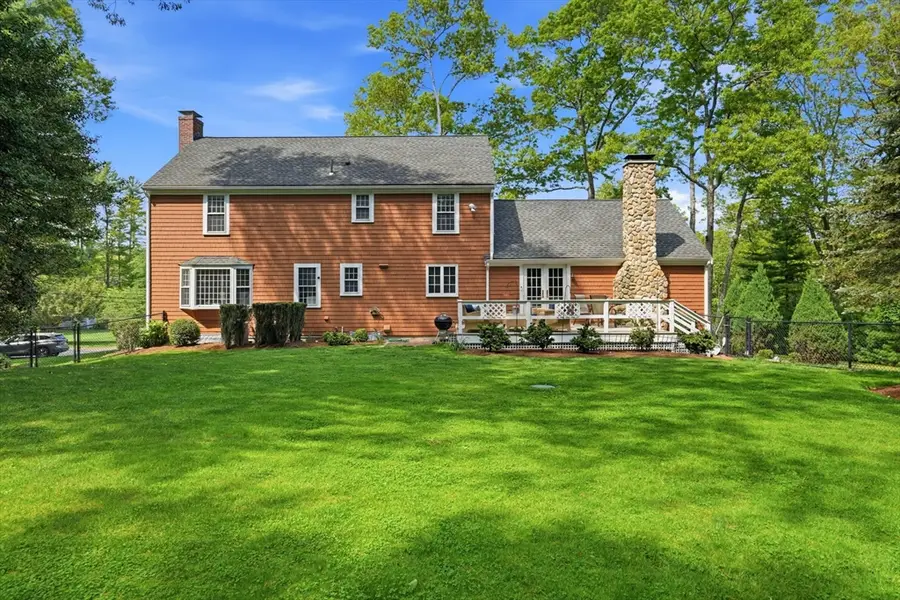 240 Evergreen St, Duxbury, MA 02332 - #3