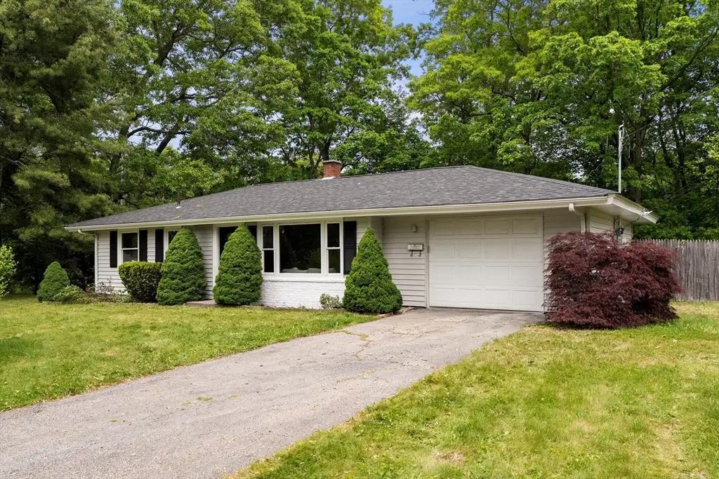 67 Roslyn Rd, Brockton, MA 02302 - #1