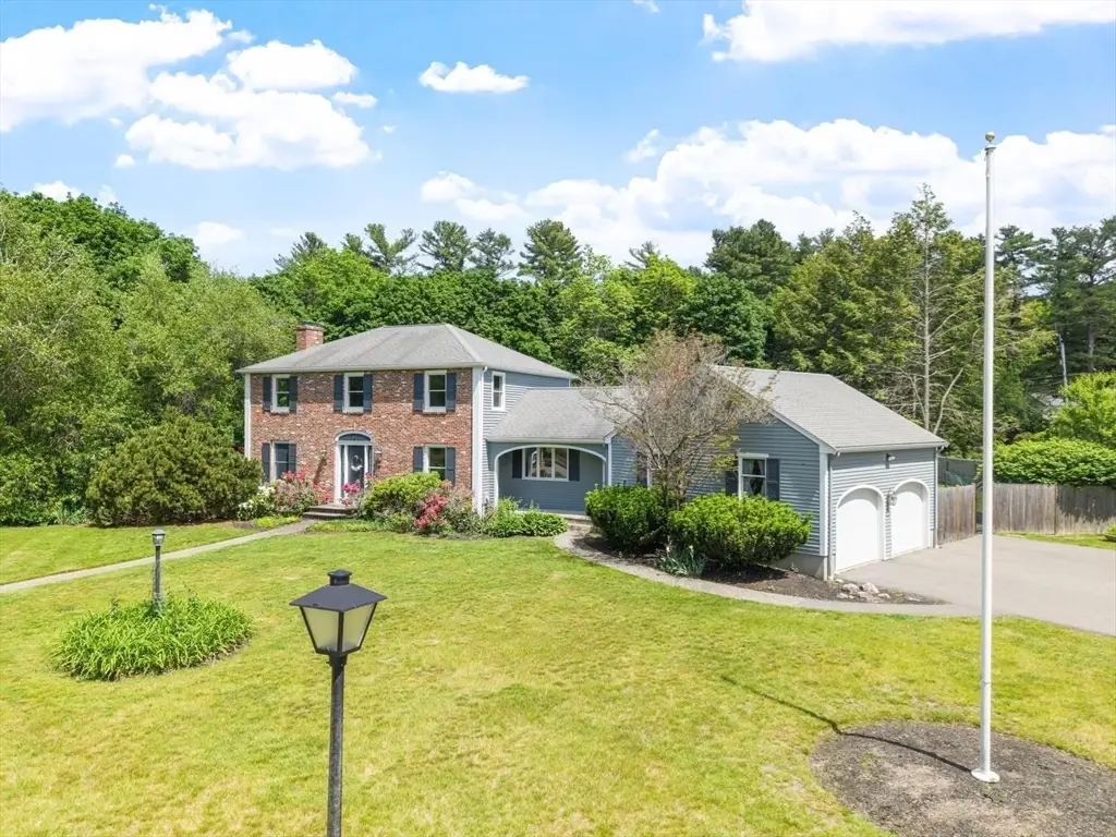 2 Rourke Lane, Lynnfield, MA 01940 - #1